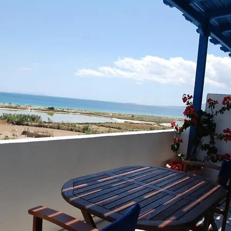 Koulas - Red Lägenhetshotell