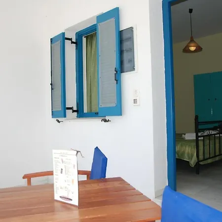 Koulas - Red Lägenhetshotell