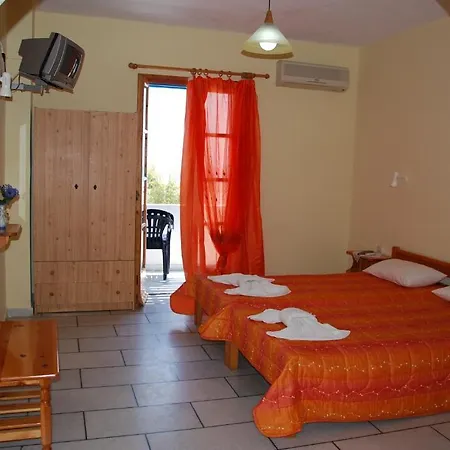 Hotel apartamentowy Koulas - Red