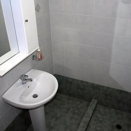 Koulas - Red Hotel apartamentowy