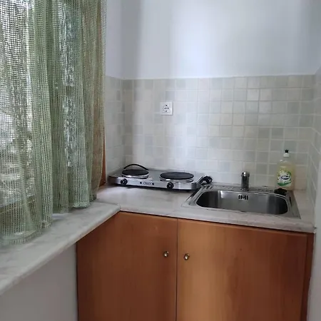 Koulas - Red Aparthotel