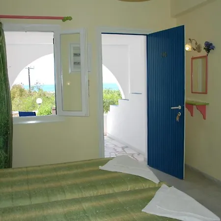 Koulas - Red Hotel apartamentowy