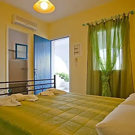 Koulas - Red Apart-hotel 3*