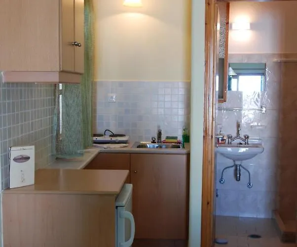 Koulas - Red Apartmanhotel Ájosz Prokópiosz