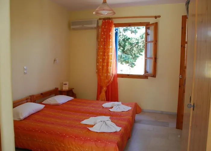 Koulas - Red Apartmanhotel Ájosz Prokópiosz