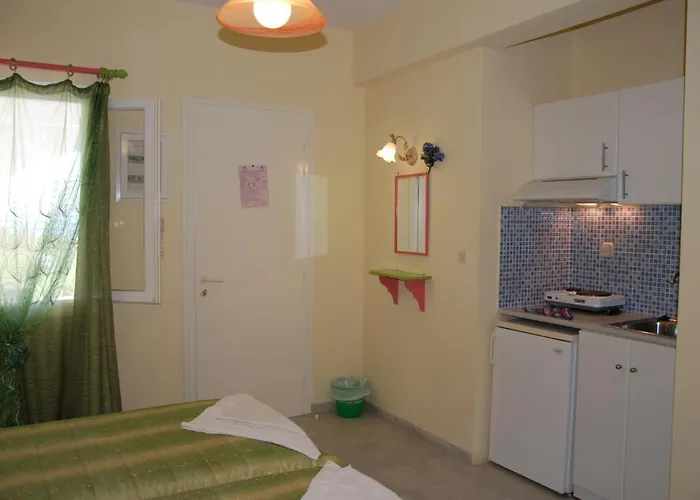 Koulas - Red Apartmanhotel Ájosz Prokópiosz