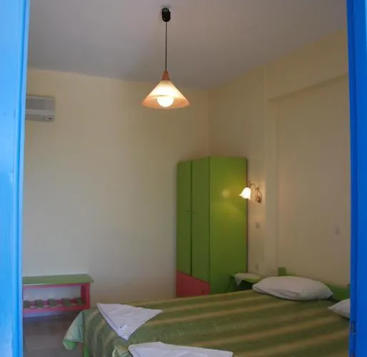 Koulas - Red 3* Agios Prokopios (Naxos)